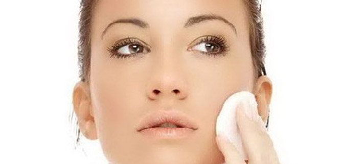 اشتباه_رایج_در_کرم_پودر_زدن