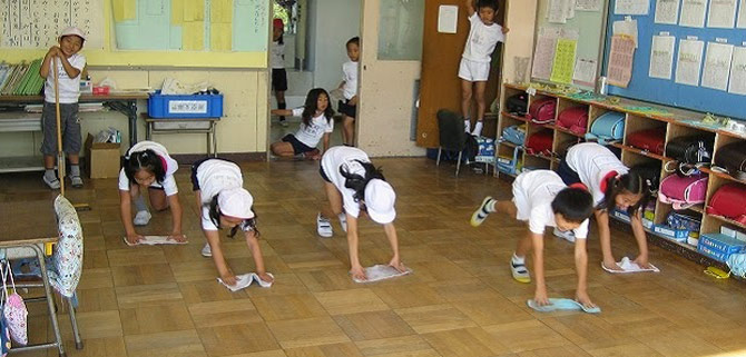 نبود_فراش_در_مدارس_ژاپنی_