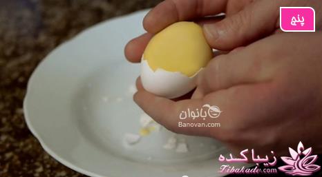  طرز تهیه تخم مرغ آب پزی که سفیده هم زردرنگه
