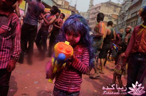 رنگ بهار بر چهره هند با جشنواره رنگ هولی