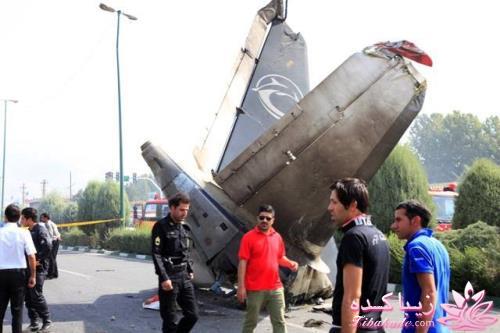 سقوط هواپیمای مسافربری در فرودگاه مهرآباد