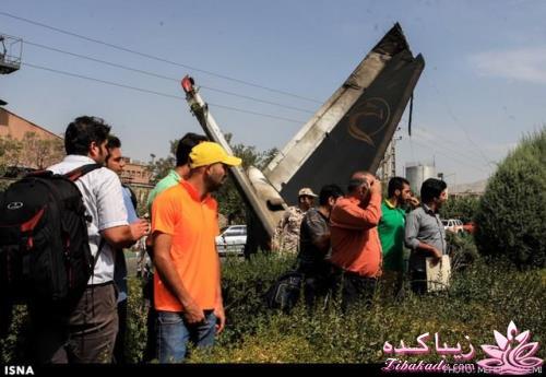 سقوط هواپیمای مسافربری در فرودگاه مهرآباد