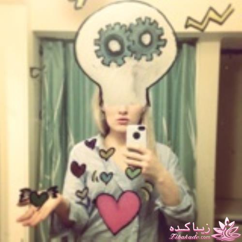 هنرنمایی این دخترخانوم جلوی آینه ! 