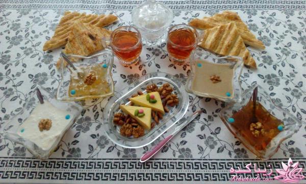 تزیین میز غذای خودمونی