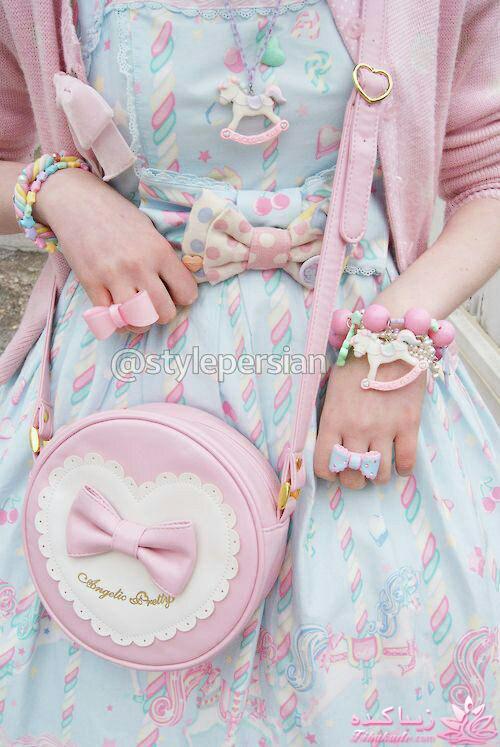 ست عروسکی با رنگهای سال