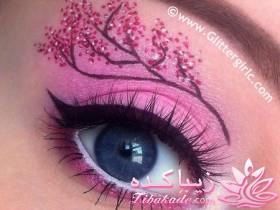 ابروهایی پرپشت با رزماری وروغن سیاه دانه