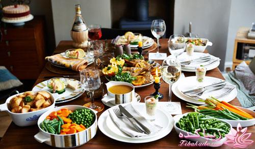 تزیین میز غذای خودمونی