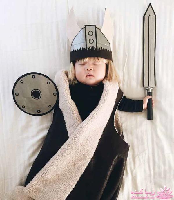 خلاقیت مادری در هنگام عکاسی از فرزندش 