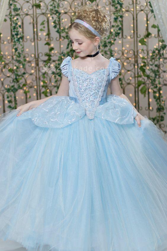 تم تولد سیندرلا - Cinderella