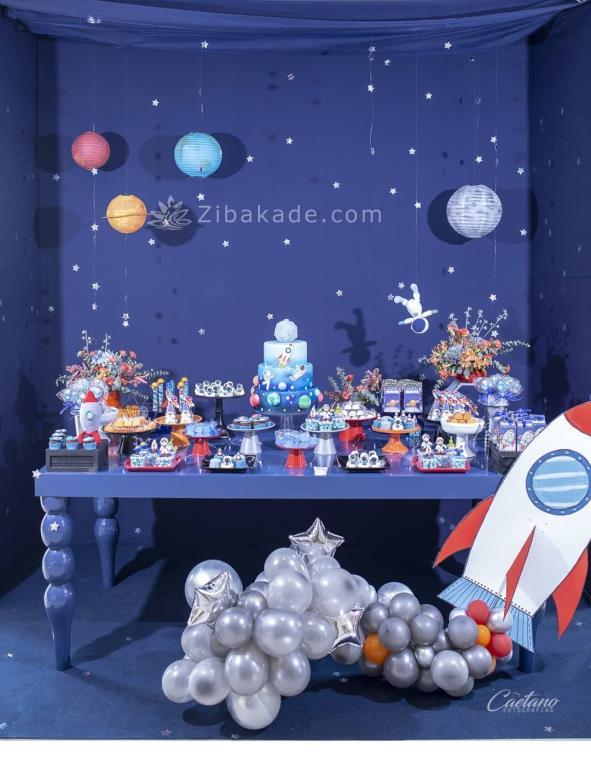 تم تولد فضانورد - Spaceman