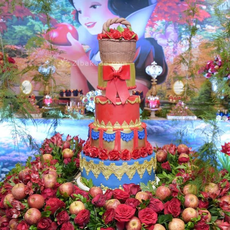 تم تولد سفید برفی - Snow White