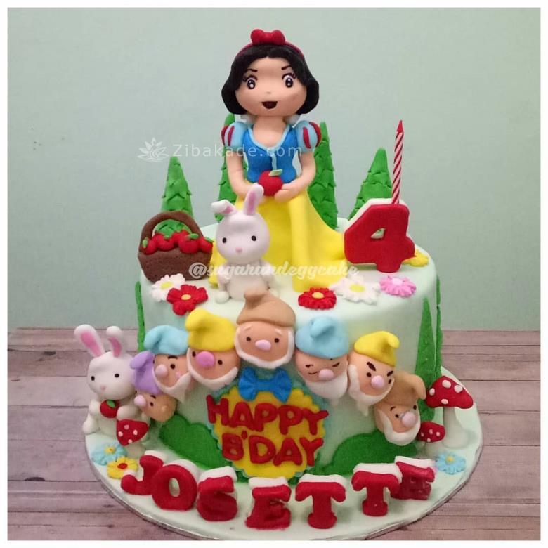 تم تولد سفید برفی - Snow White