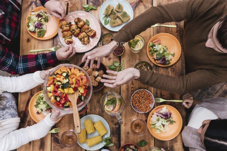 بایدها و نبایدهای آداب معاشرت