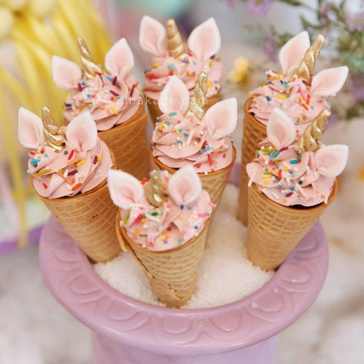 تم تولد اسب تک شاخ - Unicorn