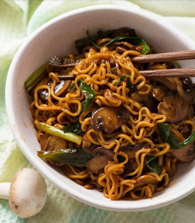 نودالیت مرغ و قارچ