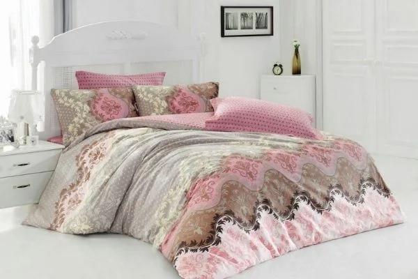 فرق لحاف و روتختی، کدامیک برای خواب راحت بهتر است؟