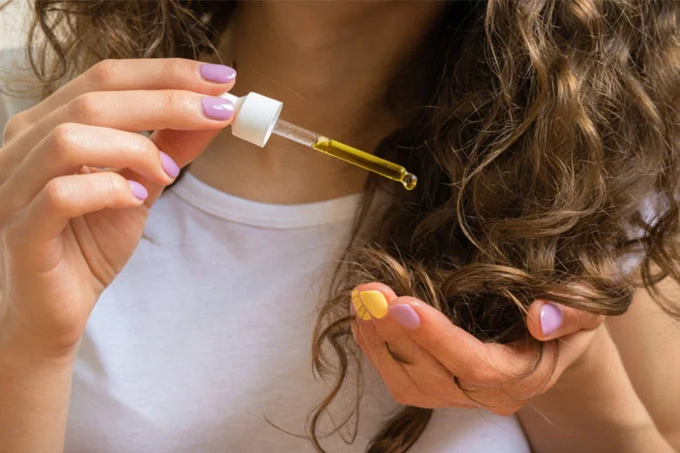 باز کردن گره موها قبل از رفتن به حمام