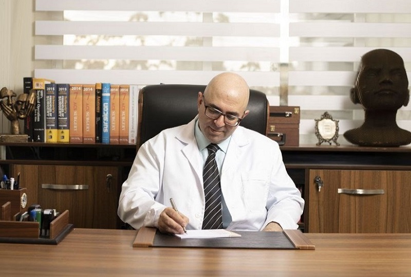 دکتر فرزان نقشوار، جراح تزریق چربی به صورت