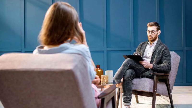 اهمیت مشاوره روانشناسی برای ایرانیان خارج از کشور چیست؟