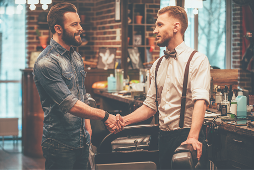 استخدام در آرایشگاه‌ها