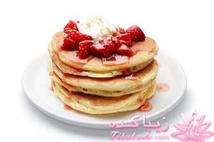 توت فرنگی و خامه