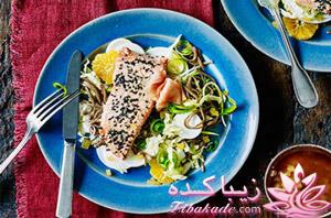  سلاد سالمون سرخ شده، شلغم، پرتقال ماندارین و نودل